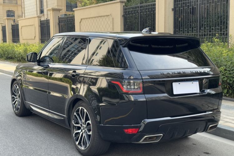 Used Land Rover Range Rover Sport 2022 3.0 L6 YAO Black Edition
