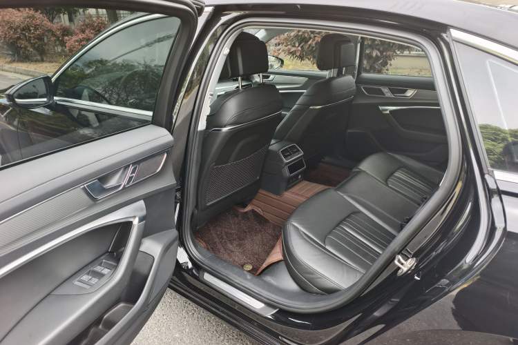 Used Audi A6L 2023 45 TFSI Prestige Elegant Edition
