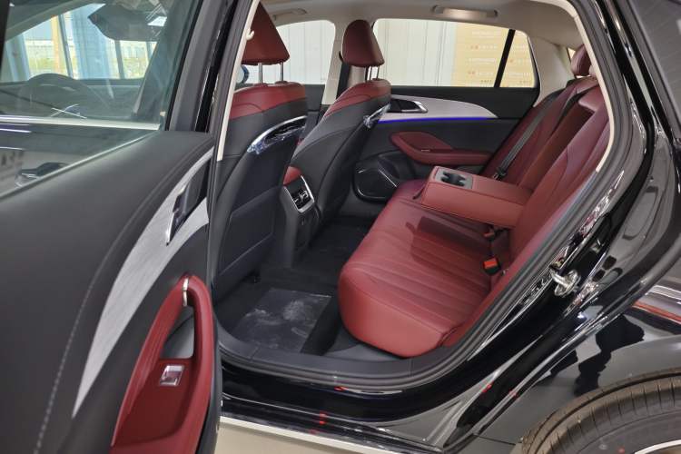 Used Hongqi H5 PHEV 2025 170 Super Hybrid Version
