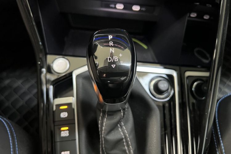 Used Volkswagen Tayron GTE Plug-in Hybrid 2023 280TSI Luxury Plus Advanced Edition Interior 1