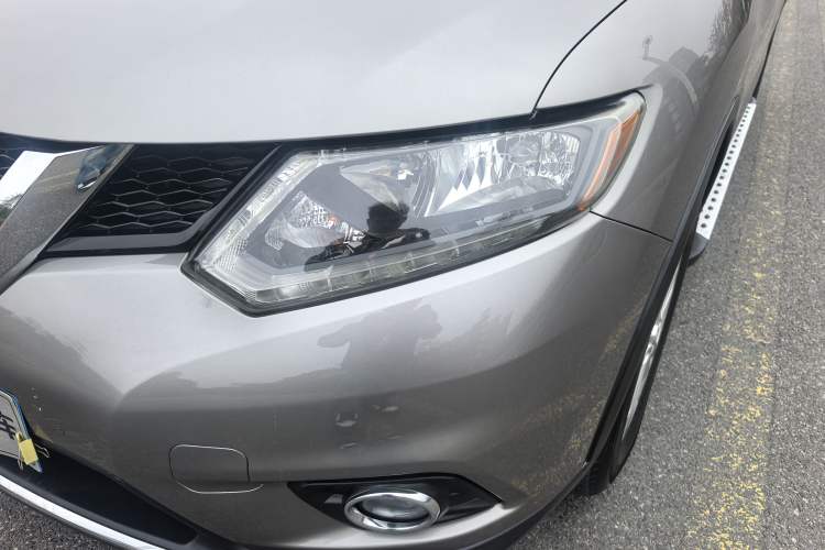 Used Nissan X-Trail 2014 2.5L CVT Luxury Edition 4WD Exterior 6