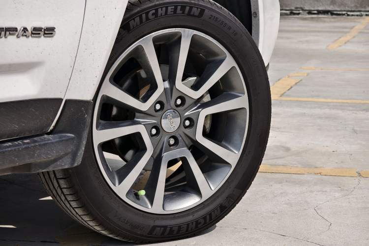 Used Jeep Compass 2014 2.4L four-wheel drive luxury version