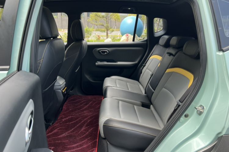 Used AION Y 2022 70 Tech Edition Lithium Iron Phosphate
