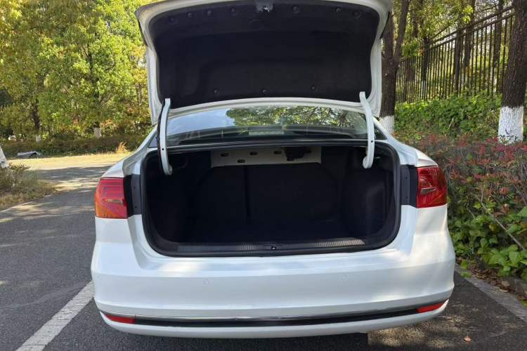 Used Volkswagen Bora 2018 1.5L Automatic Comfort Model
