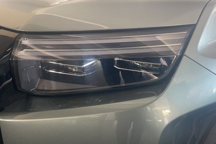 Used Formula Leopard Titanium 3 2025 501 km Range Rear-Wheel Drive Intelligent Driving Max Edition