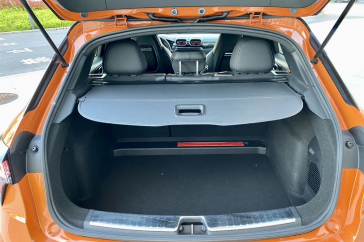 Used Lynk & Co 02 Hatchback 2021 2.0TD Halo Trunk