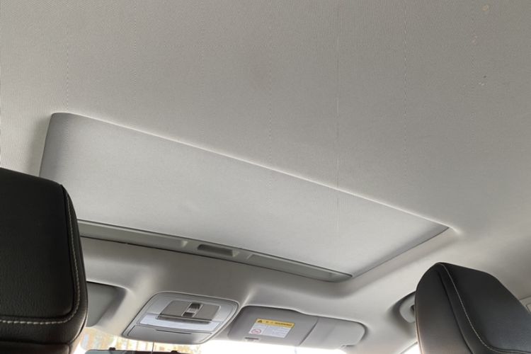 Used MG 6 2017 20T Manual Luxury Smart Connect Version China V Standard Headliner