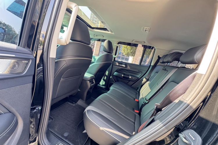 Used Tank 300 2024 2.0T Conqueror Headliner