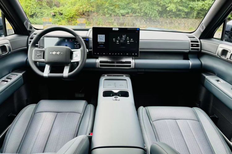 Used Formula Leopard Tai 7 2025 Model 200 km Two-Wheel Drive Max Edition
