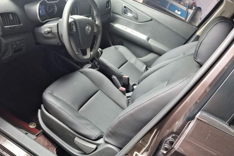 Used Dongfeng Aeolus AX3 2016 1.5L Manual ZhiKu Model
