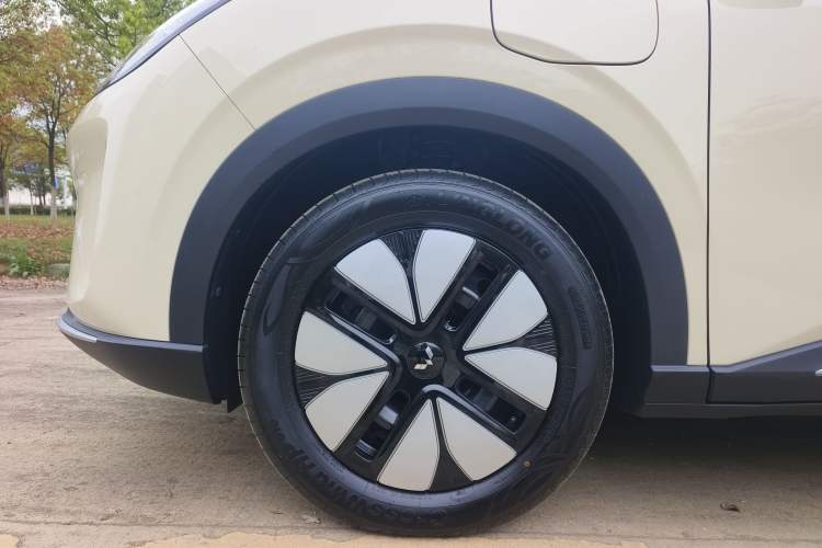 Used Wuling Bingo S 2025 Model 325km Deluxe Edition