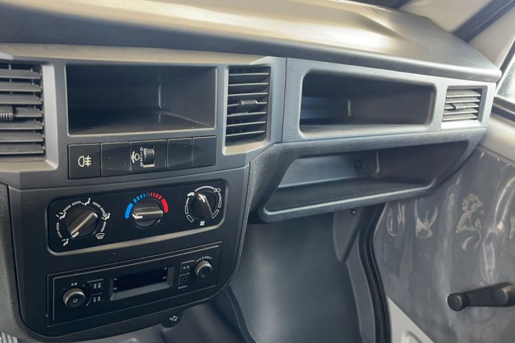 Used Wuling Zhiguang 2023 1.5L Utility Version with Enclosed Windows 2 Seats