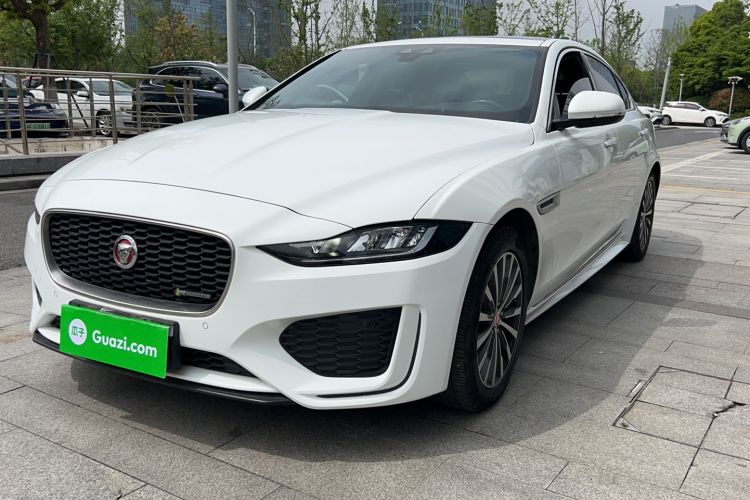 Used Jaguar XEL 2020 2.0T 200PS R-DYNAMIC Youth Sports Edition Front Left 45 Deg