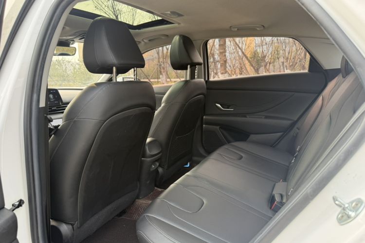 Used Hyundai Elantra 2021 1.5L CVT LUX Prestige Edition