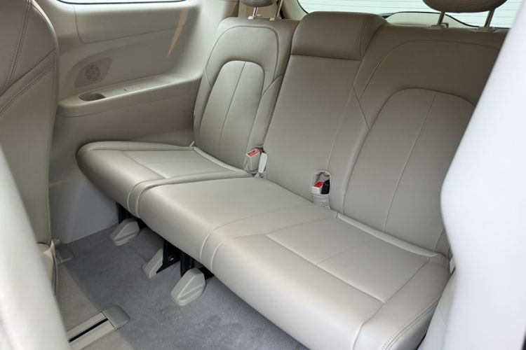 Used Buick GL8 2023 ES Lu Zun Comfort Model Interior 6