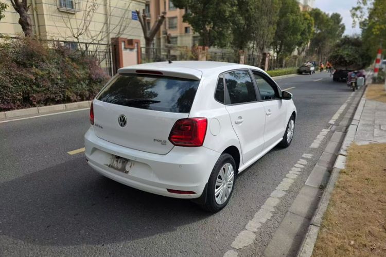 Used Volkswagen Polo 2016 1.6L Automatic Comfort Model