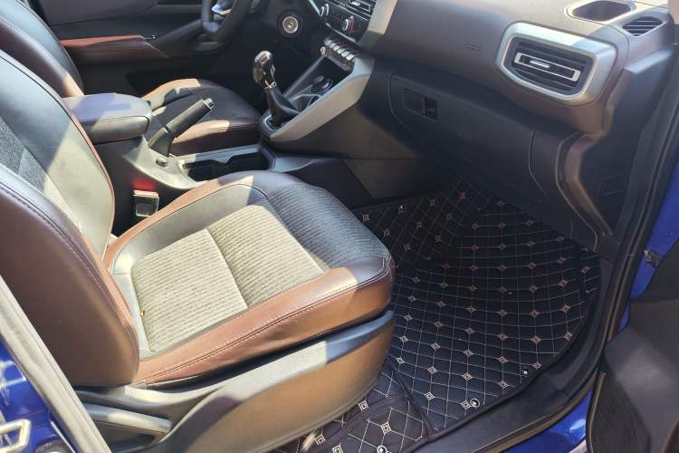 Used Chana F70 2020 2.5T Diesel 4x4 Executive Version China VI Standard Short Wheelbase JE4D25
