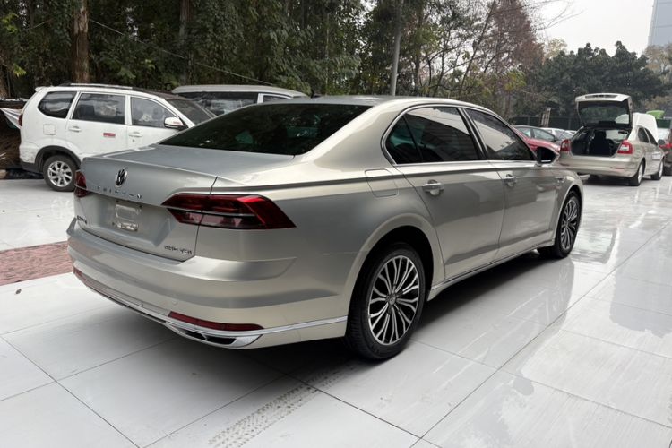 Used Volkswagen Phideon 2018 Revised Version 380TSI Two-Wheel Drive Business Edition

