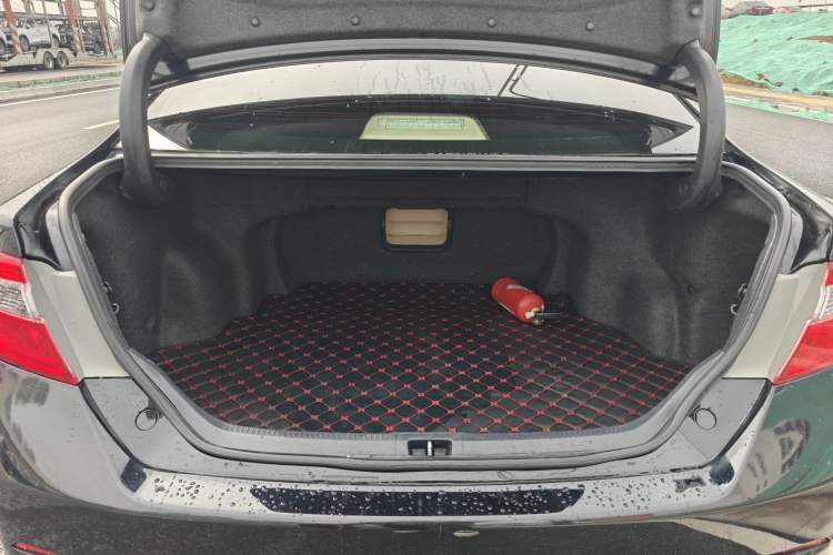 Used Toyota Camry 2012 2.5G Luxury Edition Trunk