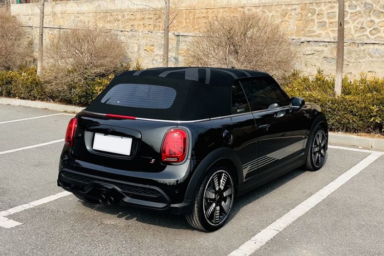 Used MINI 2023 Second Facelift 2.0T COOPER S CABRIO Artist
