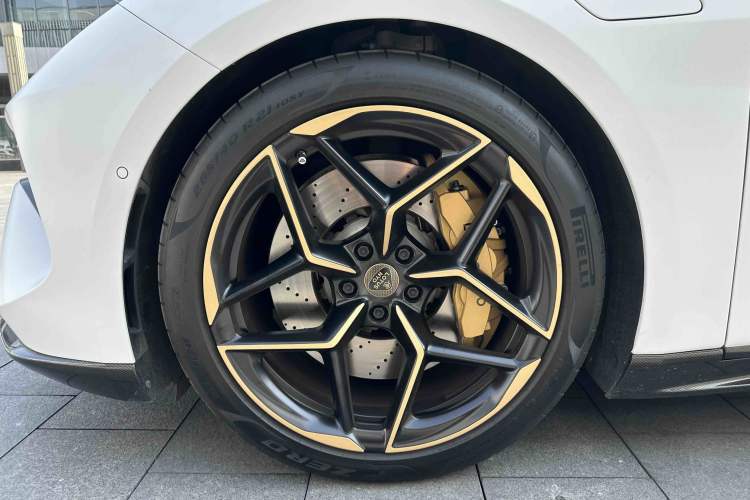 Used Lotus EMEYA 2024 EMEYA L+
