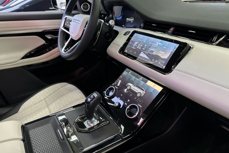 Used Land Rover Range Rover Evoque 2021 Range Rover Velar L 249PS R-Dynamic First Edition