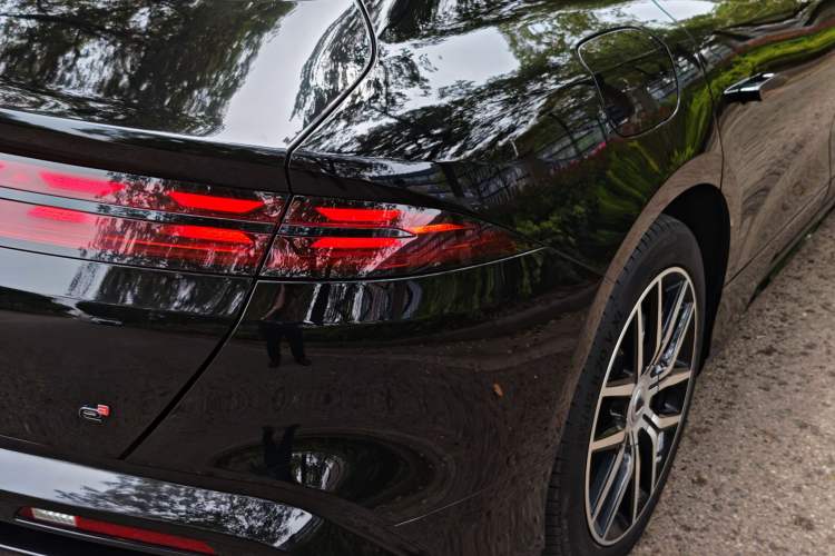 Used Denza Z9 2024 1100 km Four-Wheel Drive Max Version
