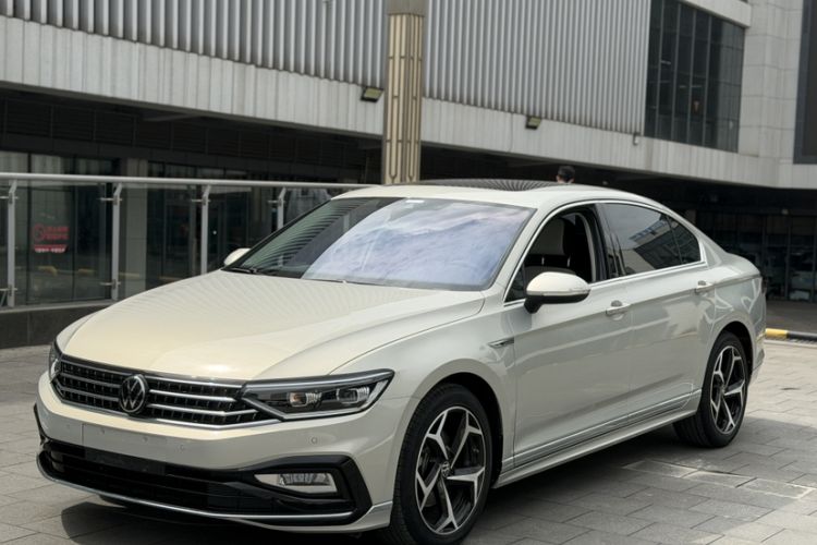 Used Volkswagen Magotan 2023 2 Million Units Commemorative Edition 330TSI DSG Luxury Version