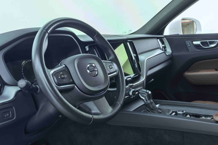 Used Volvo XC60 2021 T5 4x4 Smart Luxury Edition Interior 8