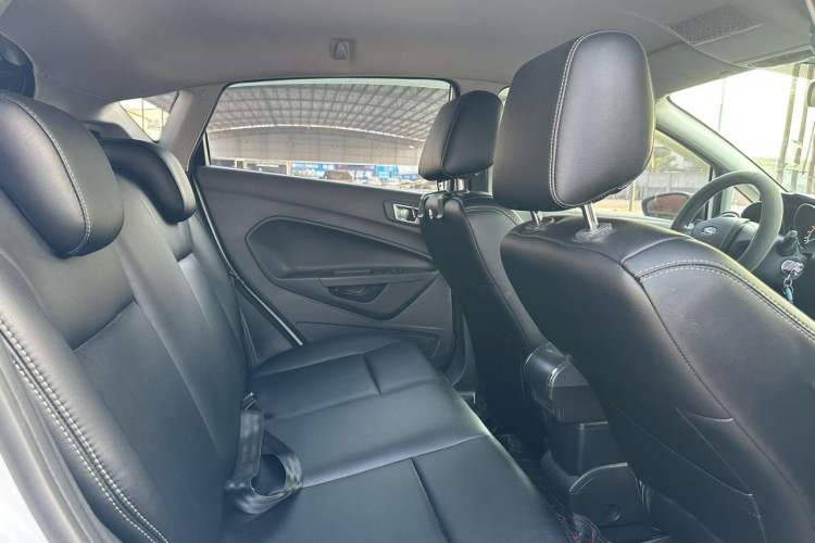 Used Ford Fiesta 2013 Hatchback 1.5L Automatic Fashion Edition