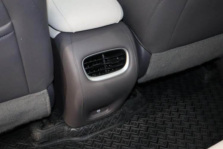 Used IM LS6 2023 Max Standard Edition
