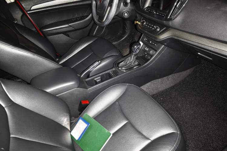 Used Roewe 360 2015 20T TST Deluxe Edition
