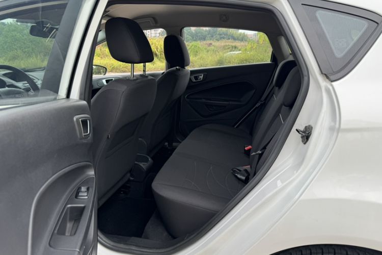 Used Ford Fiesta 2013 Hatchback 1.5L Automatic Fashion Edition
