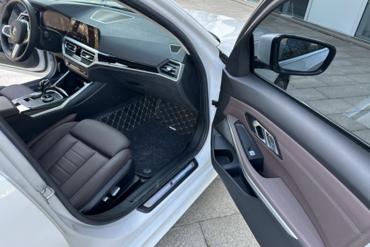 Used BMW 3 Series 2021 320Li M Sport Package Interior 8