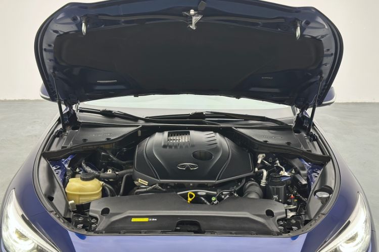 Used Infiniti Q50L 2018 2.0T Enjoyment Version China VI Standard