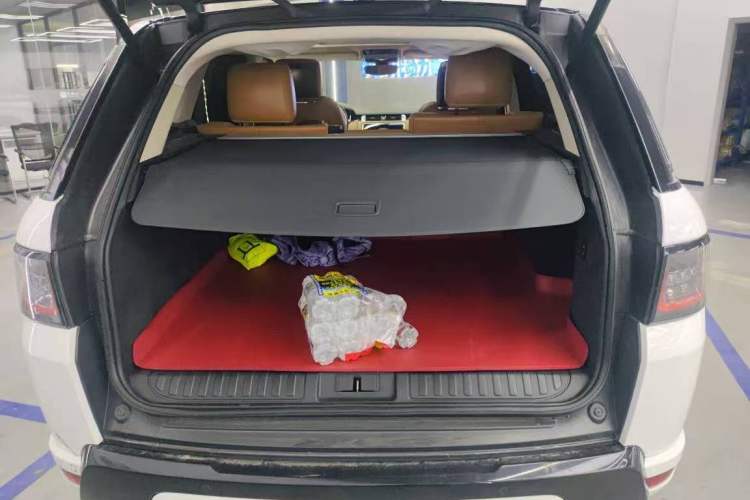 Used Land Rover Range Sport 2020 3.0 L6 HSE DYNAMIC Trunk