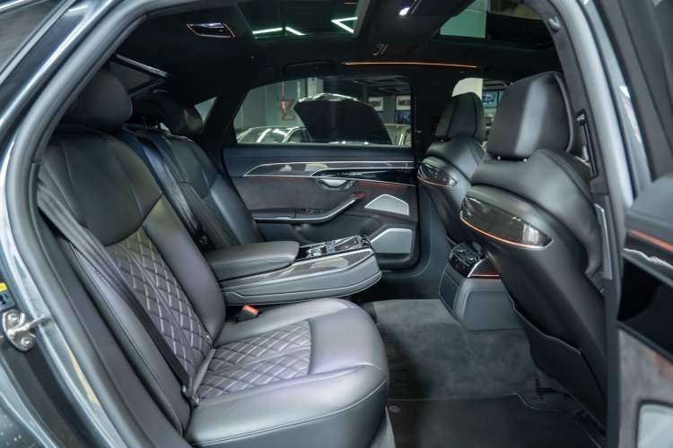 Used Audi S8 2021 S8L 4.0TFSI quattro Interior 5