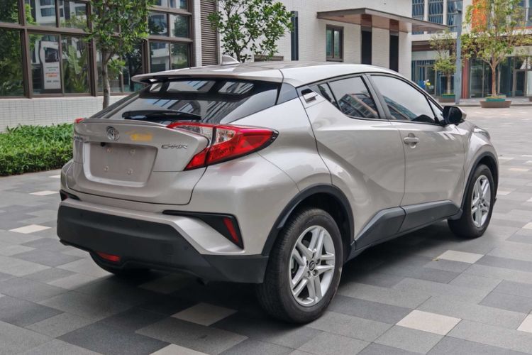 Used Toyota C-HR 2022 2.0L Comfort Edition Exterior 5