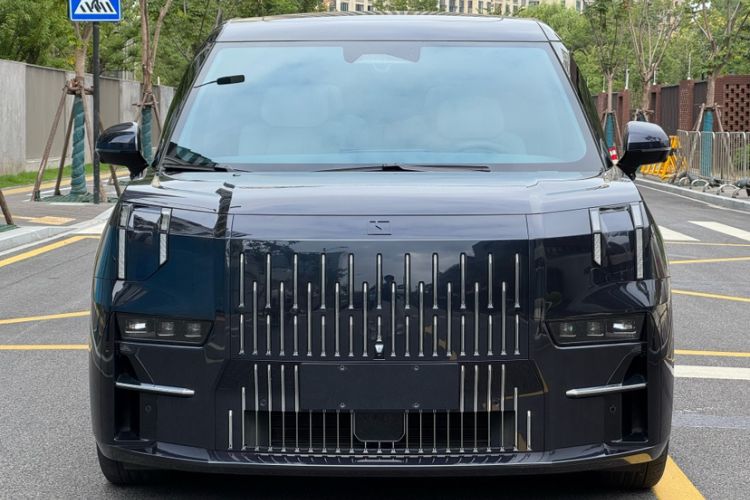 Used Zeekr 009 2022 WE Edition
