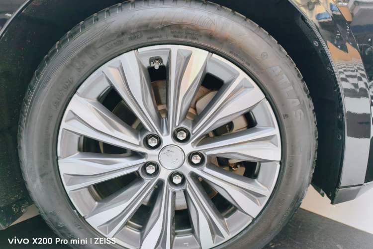 Used Hongqi E-QM5 2024 610 km PLUS