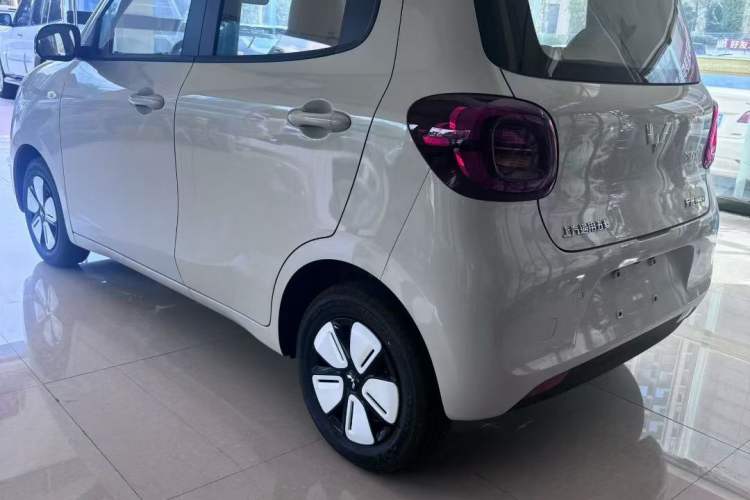 Used Wuling Hongguang MINIEV 2025 Four-Door Version Advanced Edition