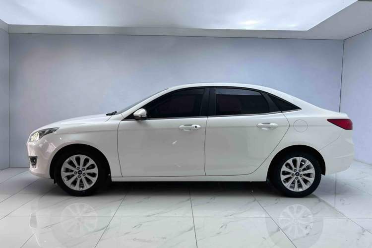 Used Ford Escort 2015 1.5L Automatic Fashion Model