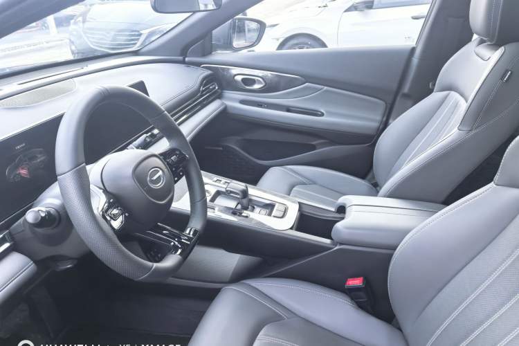 Used GAC Trumpchi EMPOW 2024 270T DCT Yingbao S Edition Interior 2