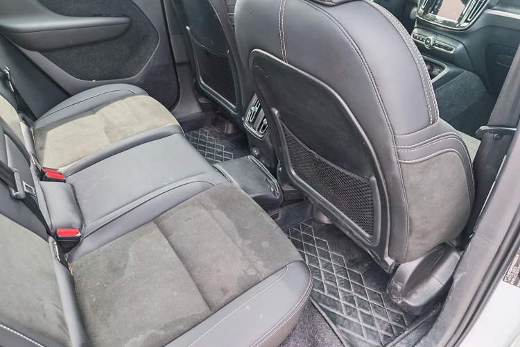 Used Volvo XC40 New Energy 2023 Long-Range Version Interior 10