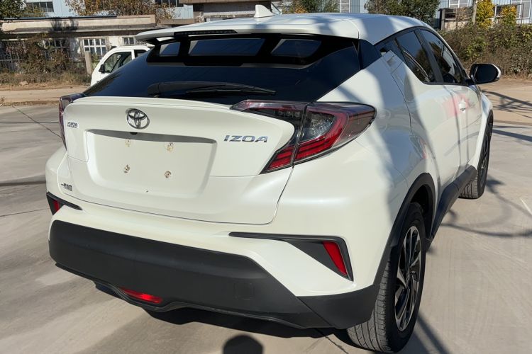Used Toyota IZOA 2020 2.0L Yichi Version

