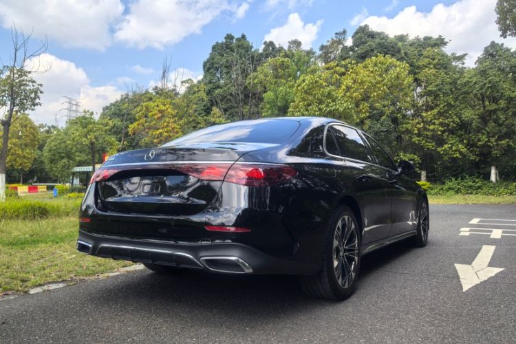 Used Mercedes-Benz E-Class 2024 Facelift E 300 L Fashion Sport Edition
