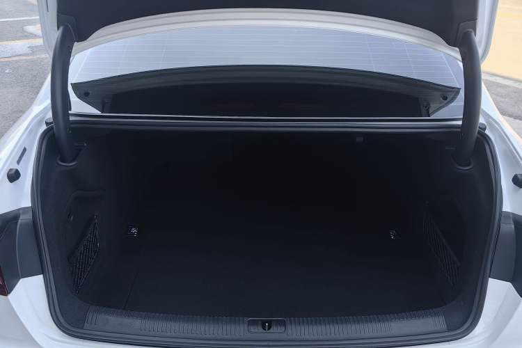 Used Audi A4L 2020 40 TFSI Luxury Dynamic Model
