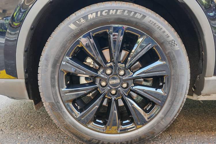 Used Lincoln Corsair 2020 2.0T Two-Wheel-Drive Black Knight Limited Edition