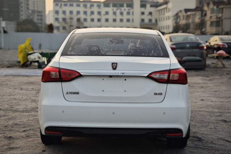 Used Roewe 360 2015 1.5L Manual Luxury Edition
