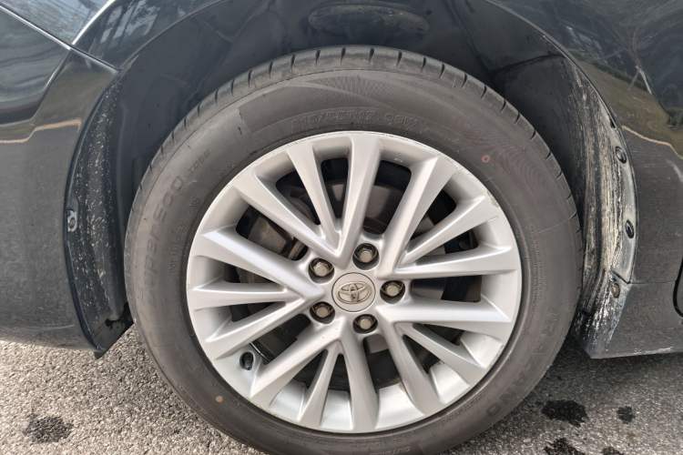 Used Toyota Camry 2015 2.5G Luxury Navigation Edition Exterior 7